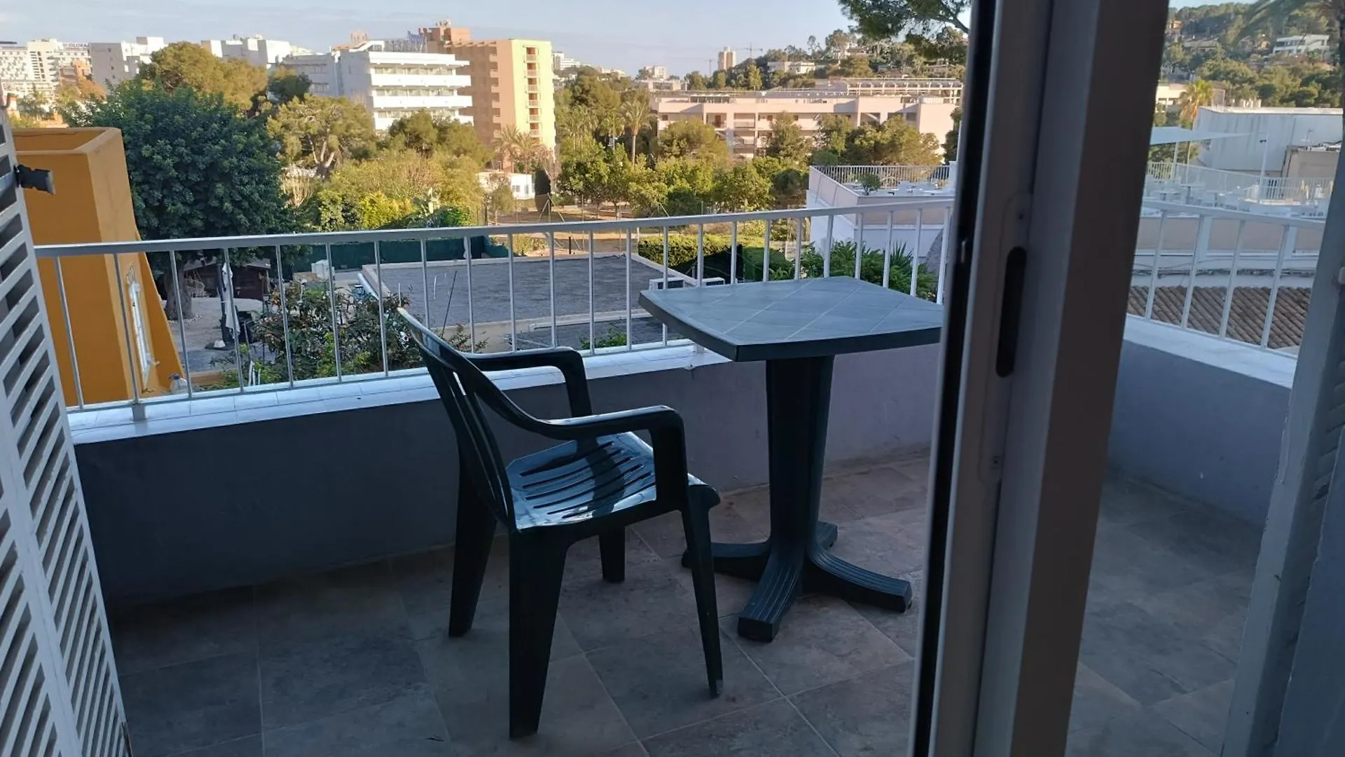 Hostal Belgica Palmanova Gasthof
