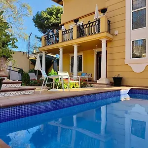https://villa-lorena-malaga.1costadelsol.com