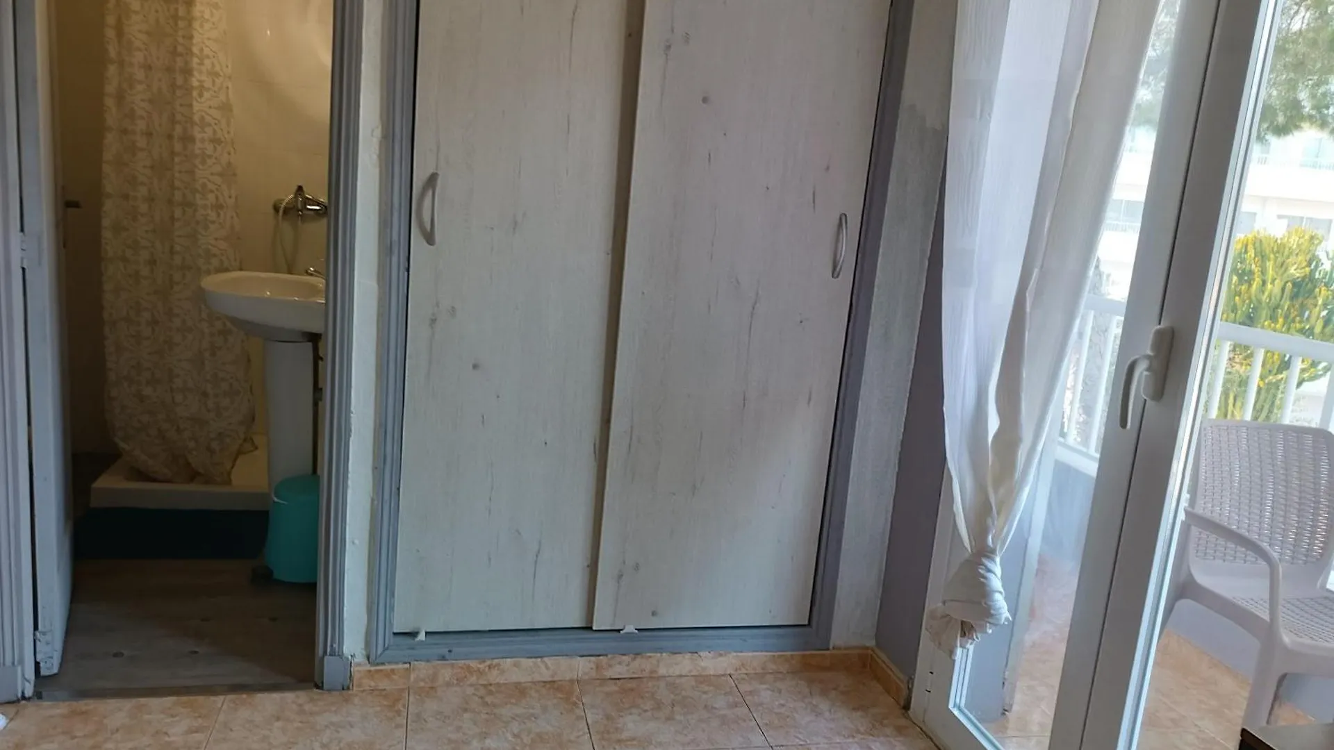 Guest house Hostal Belgica Palma Nova  Spain
