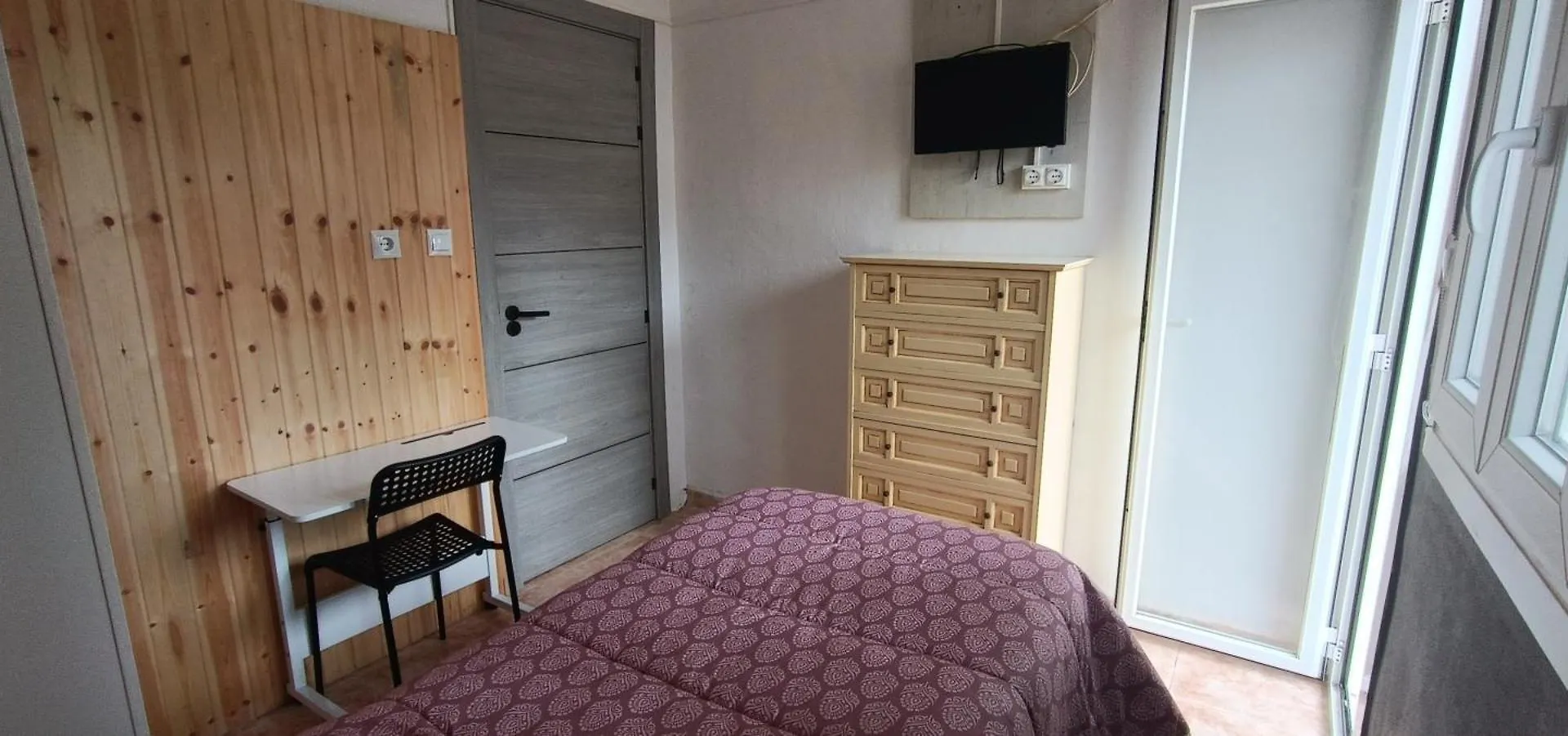 Hostal Belgica Palma Nova  Spain