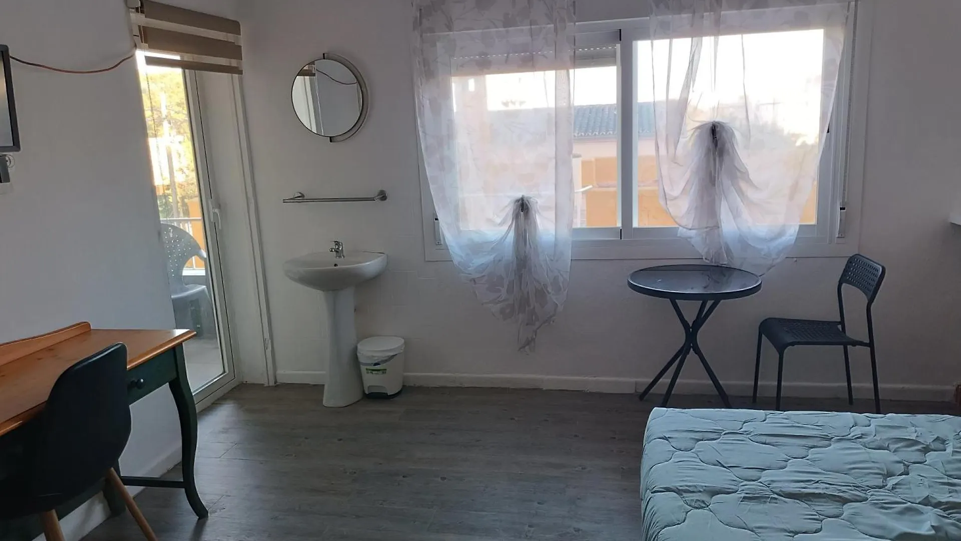 Guest house Hostal Belgica Palma Nova