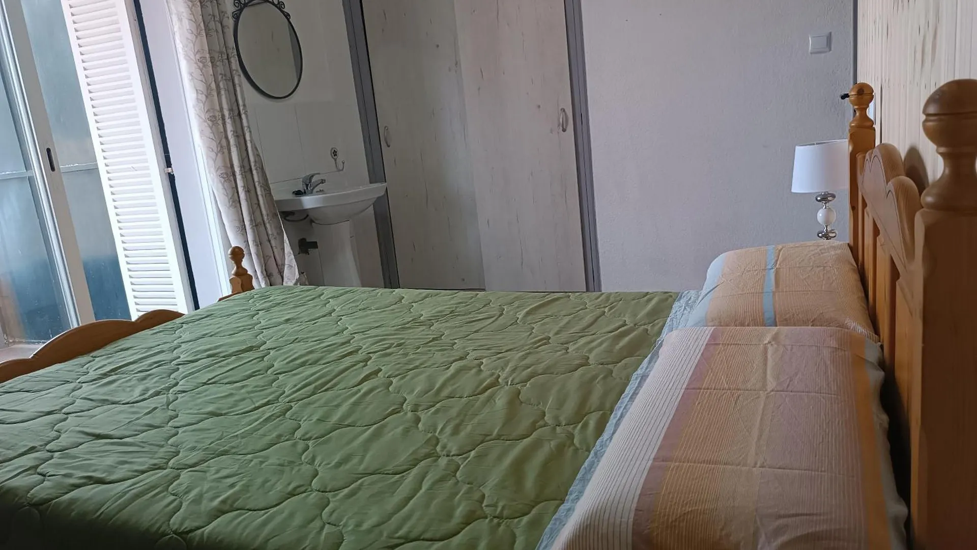 Hostal Belgica Palmanova Gasthof